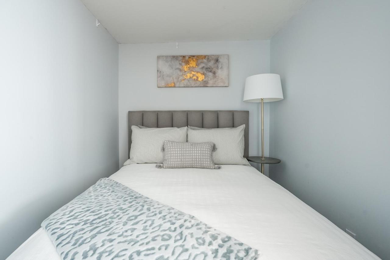 Globalstay Yonge St Condos تورونتو المظهر الخارجي الصورة