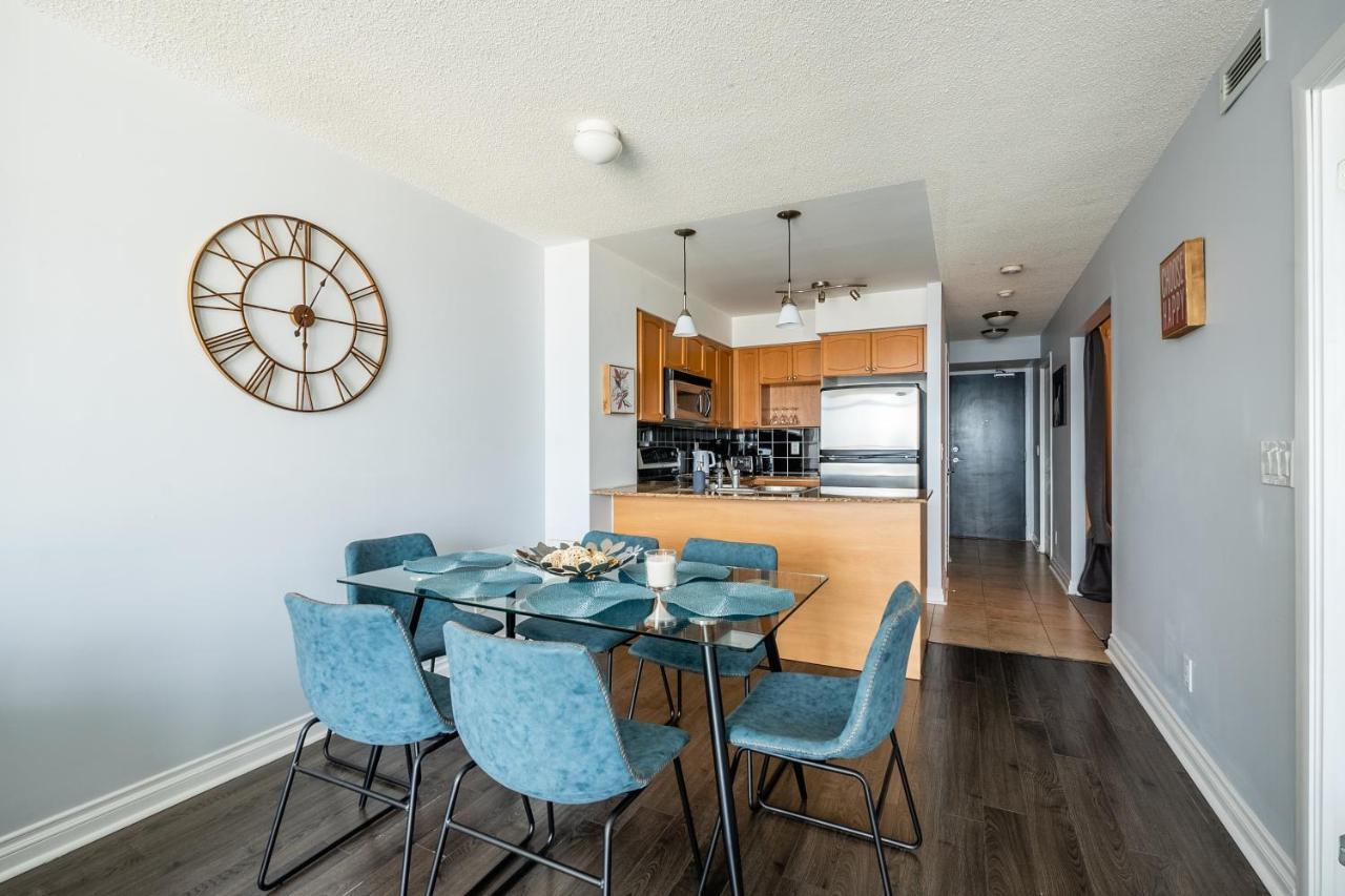 Globalstay Yonge St Condos تورونتو المظهر الخارجي الصورة
