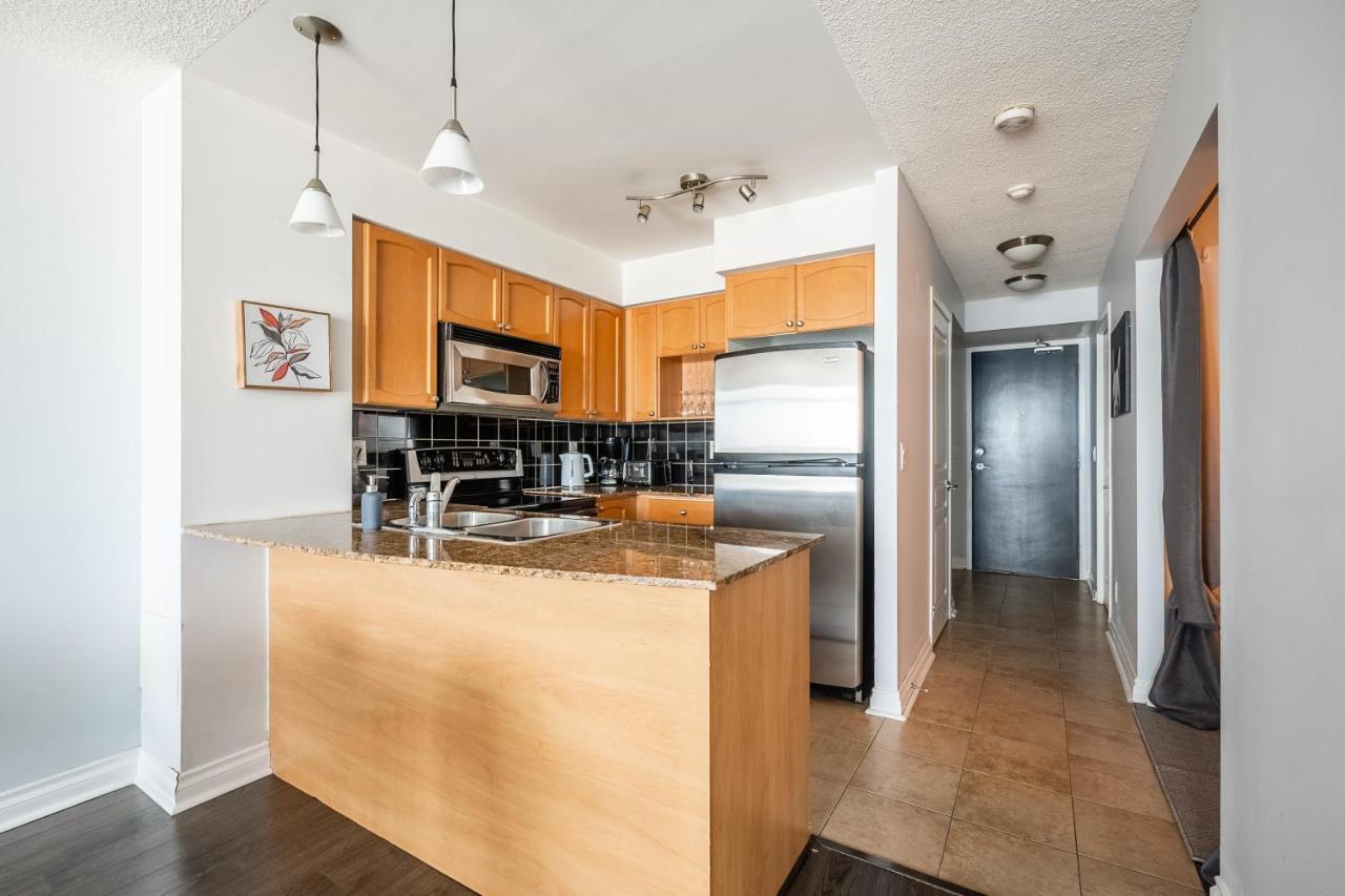 Globalstay Yonge St Condos تورونتو المظهر الخارجي الصورة