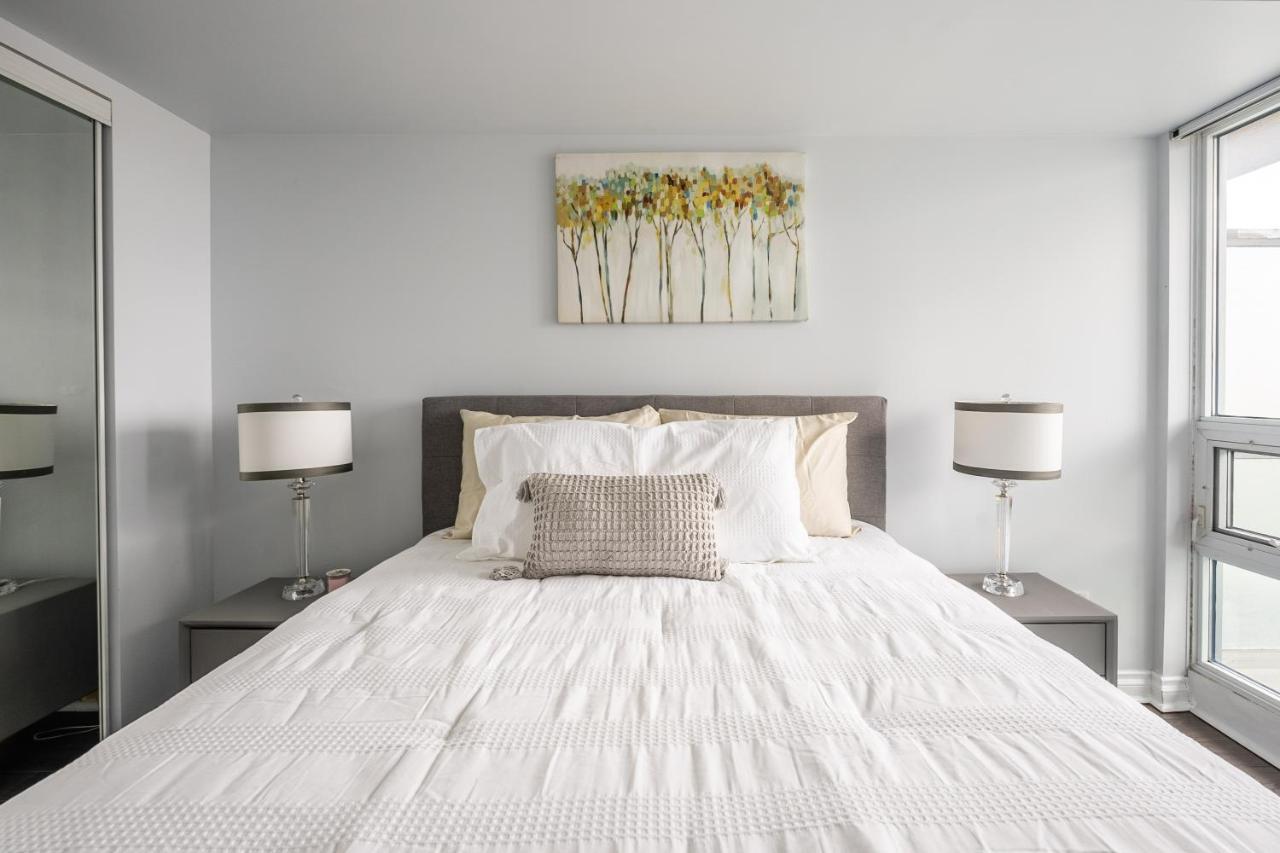 Globalstay Yonge St Condos تورونتو المظهر الخارجي الصورة