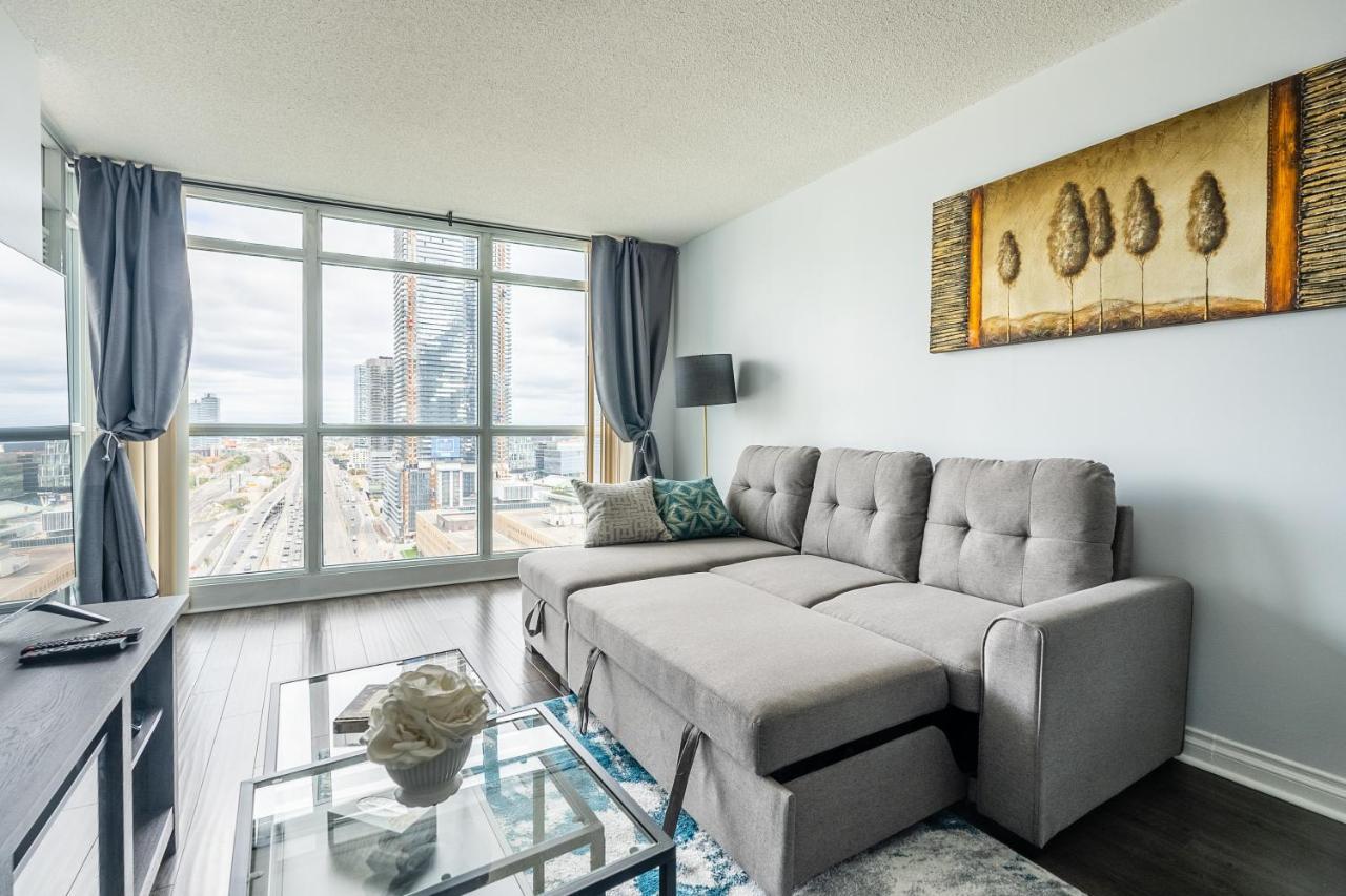 Globalstay Yonge St Condos تورونتو المظهر الخارجي الصورة