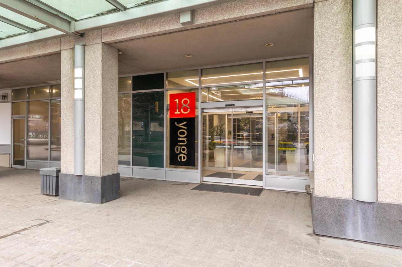 Globalstay Yonge St Condos تورونتو المظهر الخارجي الصورة