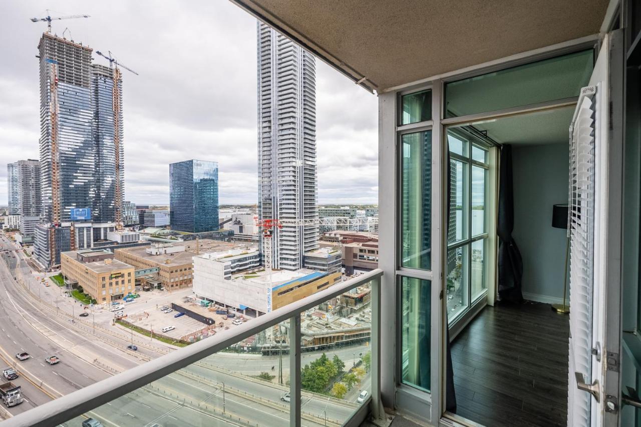 Globalstay Yonge St Condos تورونتو المظهر الخارجي الصورة