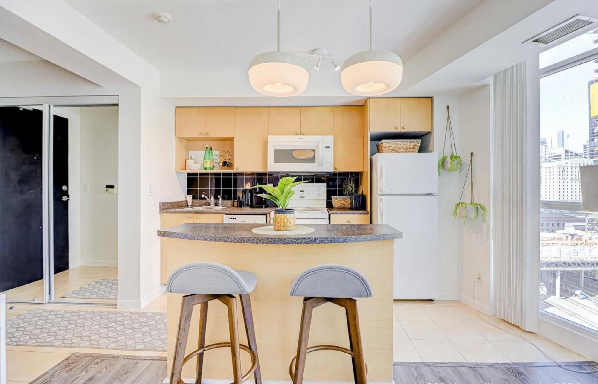 Globalstay Yonge St Condos تورونتو المظهر الخارجي الصورة