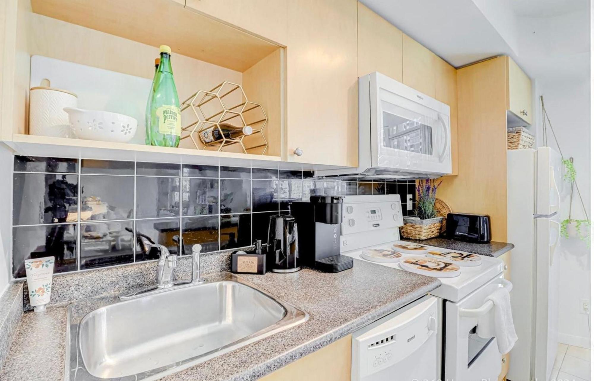 Globalstay Yonge St Condos تورونتو المظهر الخارجي الصورة